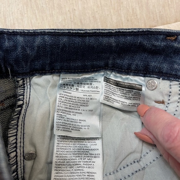 New W/Tags  Mid Rise Skinny Levi’s 8 (29x32) - Picture 11 of 13